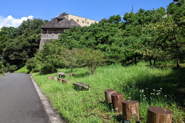 秋野不矩美術館 庭